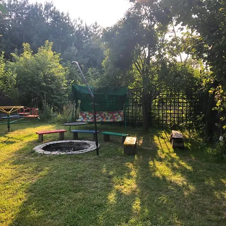 Kleine Weisse Doppelhaushaelfte * Czestochowa