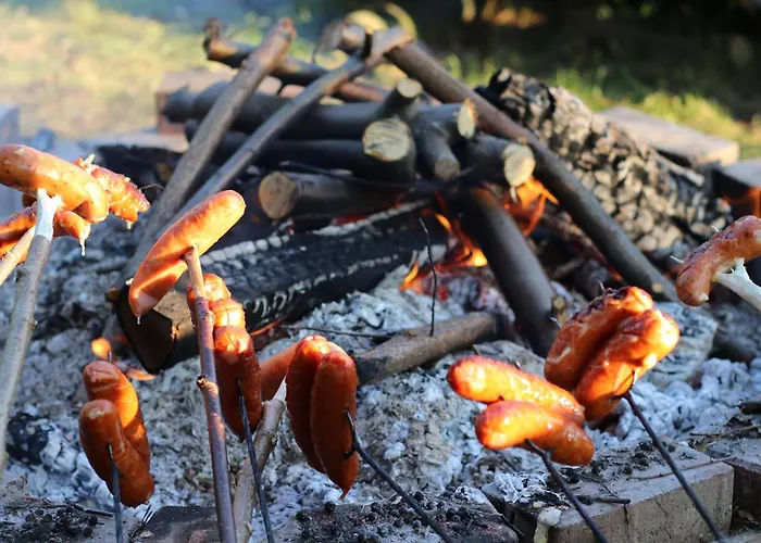 Kleine Weisse Doppelhaushaelfte * Čenstochová